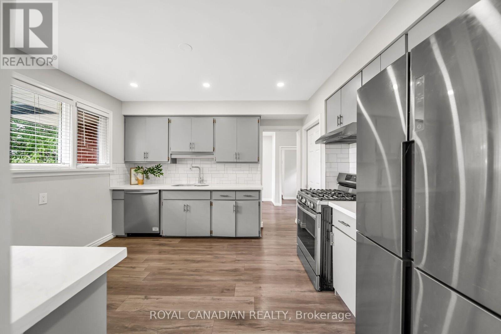 284 Cedar Crescent, Cambridge, ON