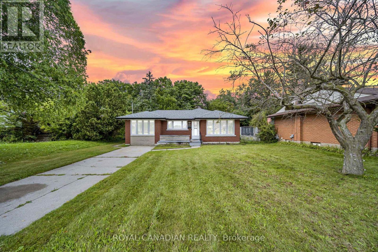 284 Cedar Crescent, Cambridge, ON