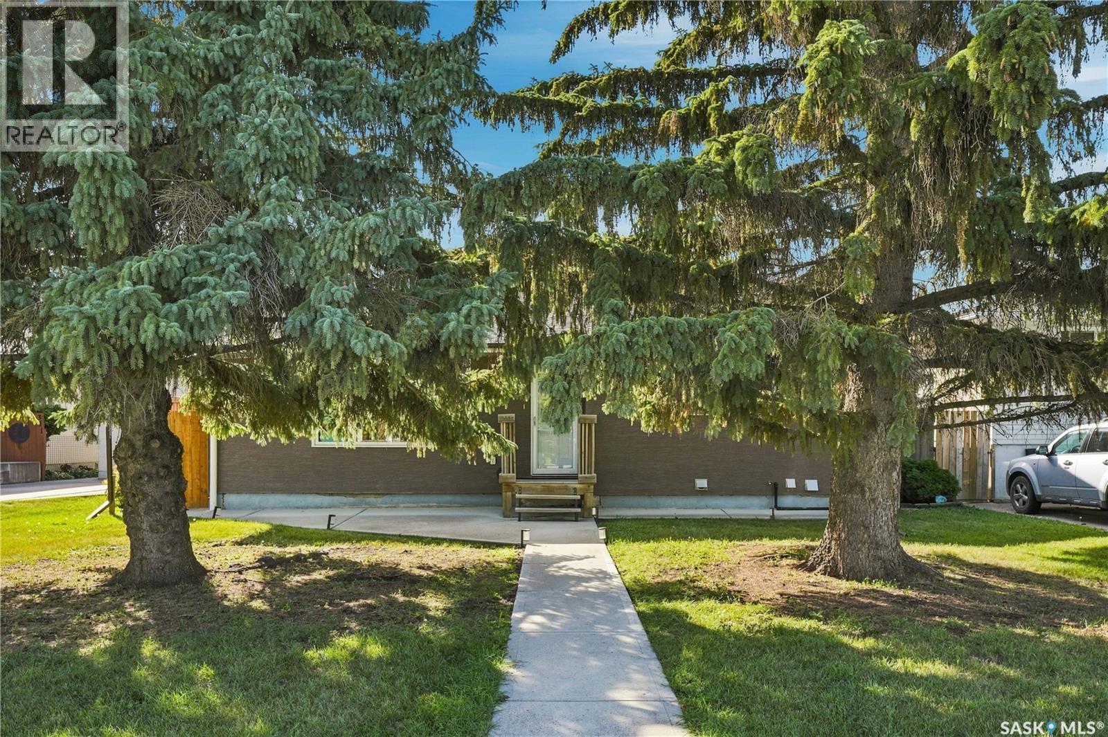 315 M Avenue N, Saskatoon, SK