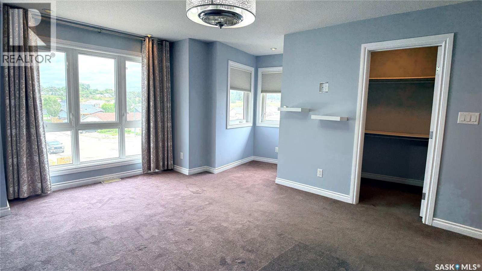 1 697 Sun Valley Drive, Estevan, SK