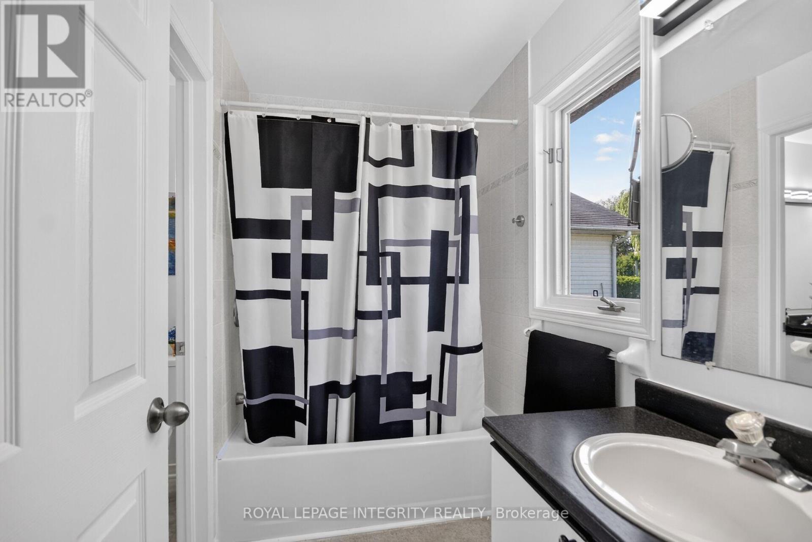 2913 Danbury Way, Ottawa, ON