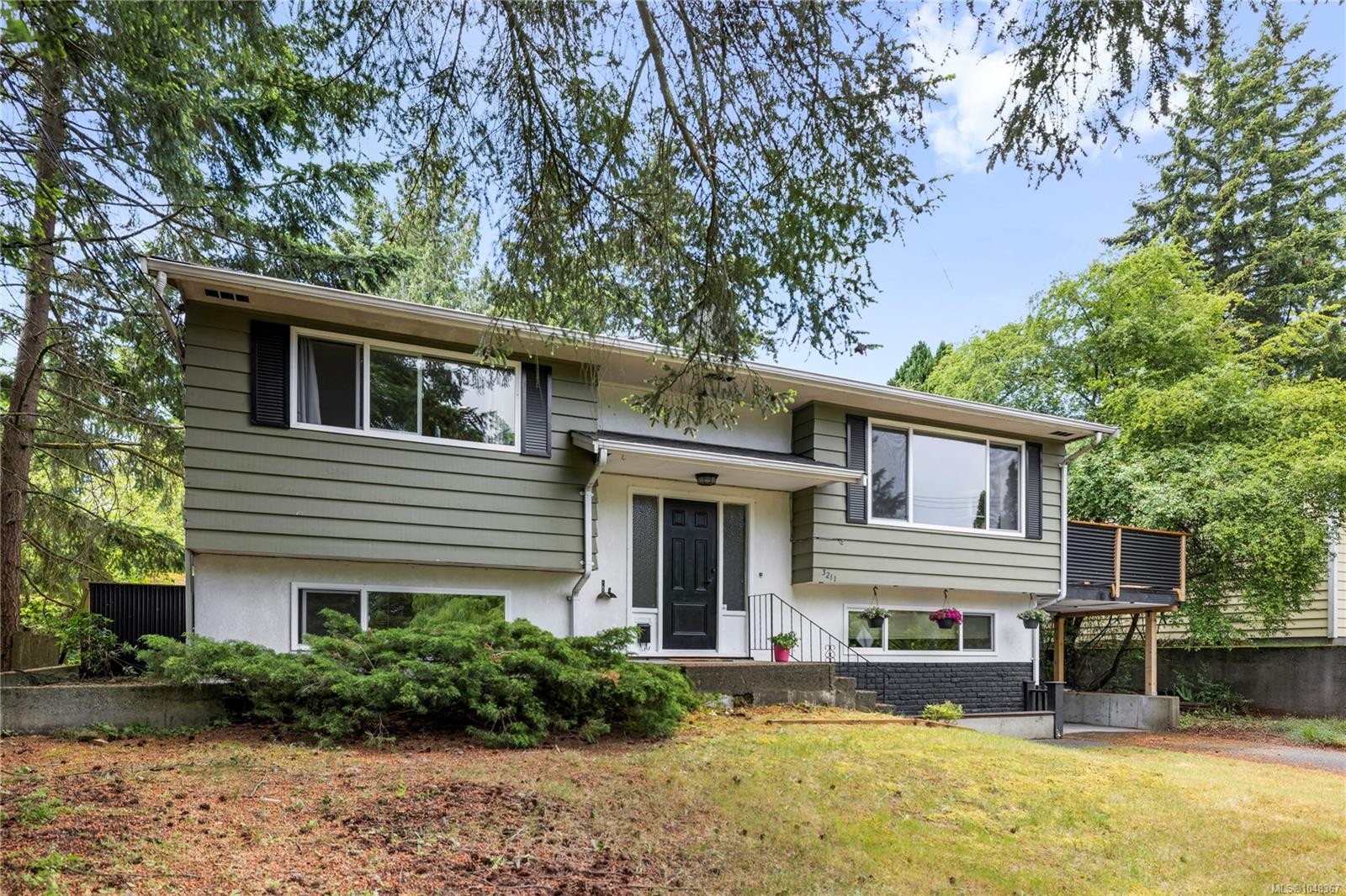 3211 Uplands Dr, Nanaimo, BC