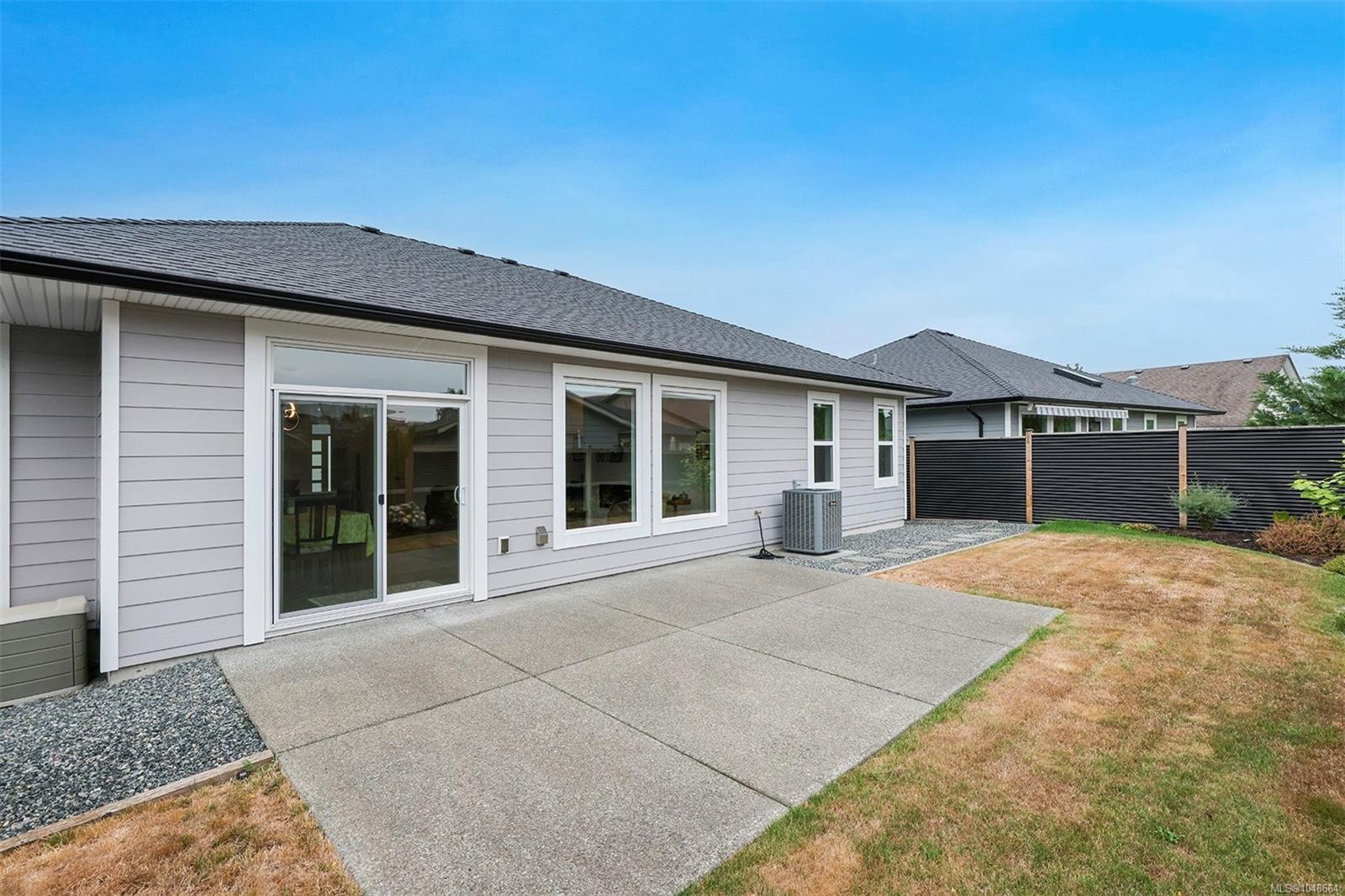 859 Labrador Dr, Comox, BC