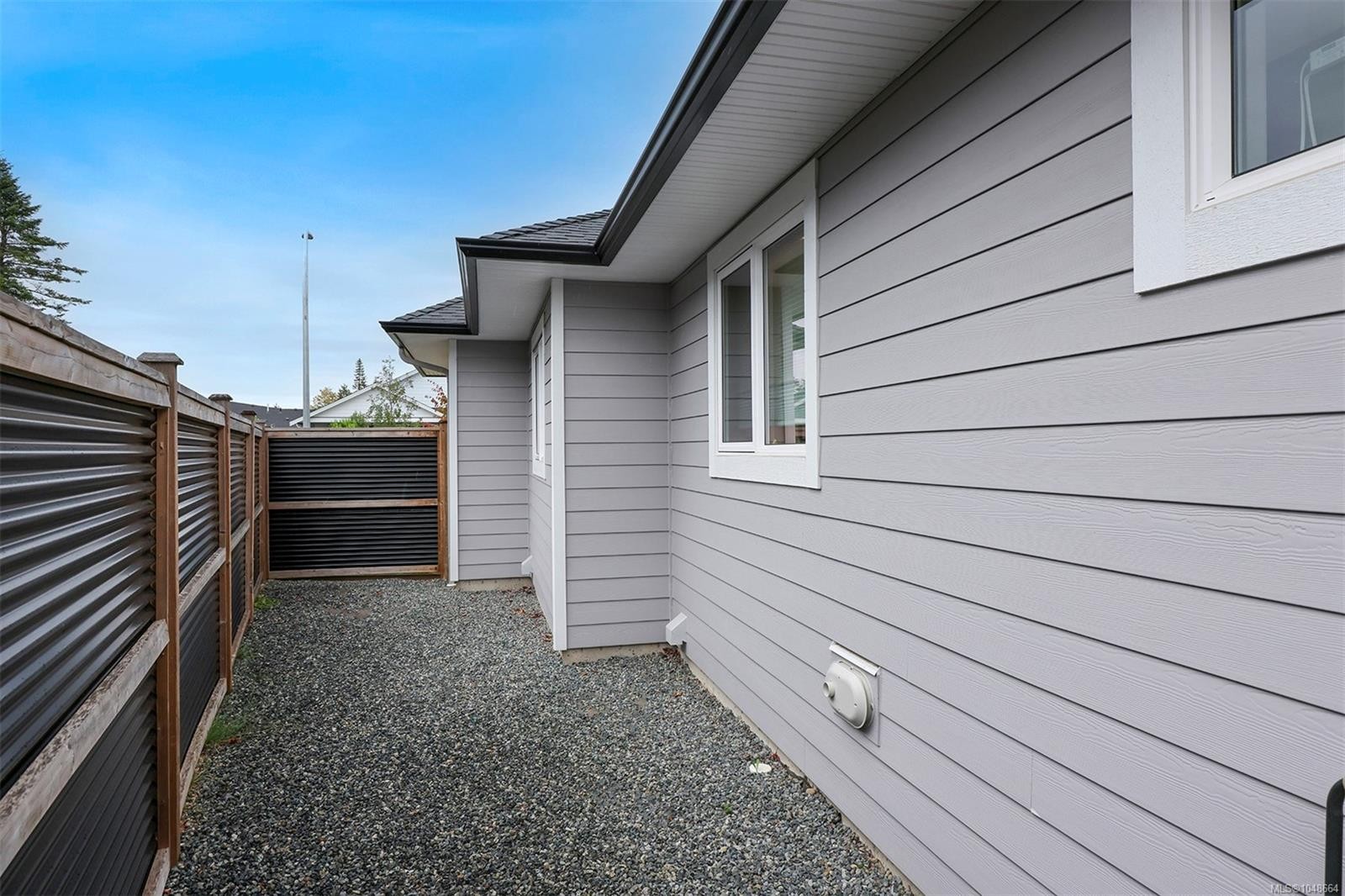 859 Labrador Dr, Comox, BC