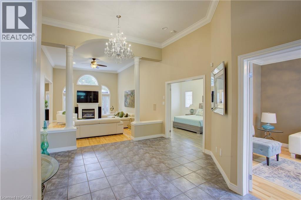 457 Caryndale Drive, Kitchener, ON