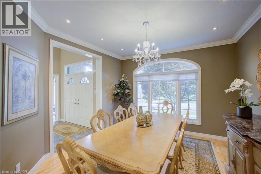 457 Caryndale Drive, Kitchener, ON
