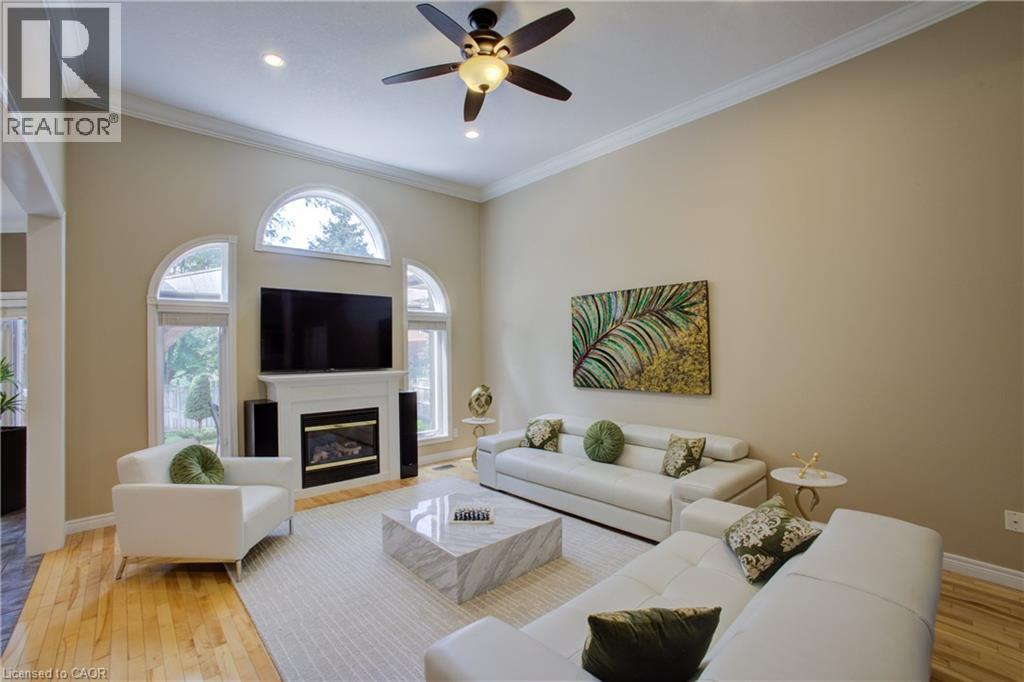 457 Caryndale Drive, Kitchener, ON