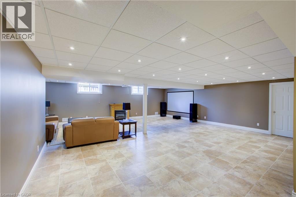 457 Caryndale Drive, Kitchener, ON