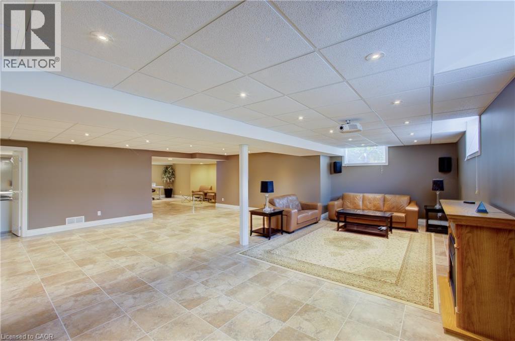 457 Caryndale Drive, Kitchener, ON