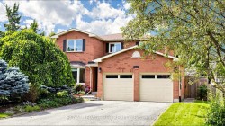 981 Krista Court Newmarket, ON L3Y 7E9