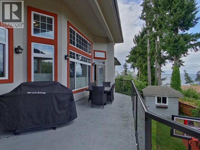 6929 Retaskit Crt, Powell River, BC