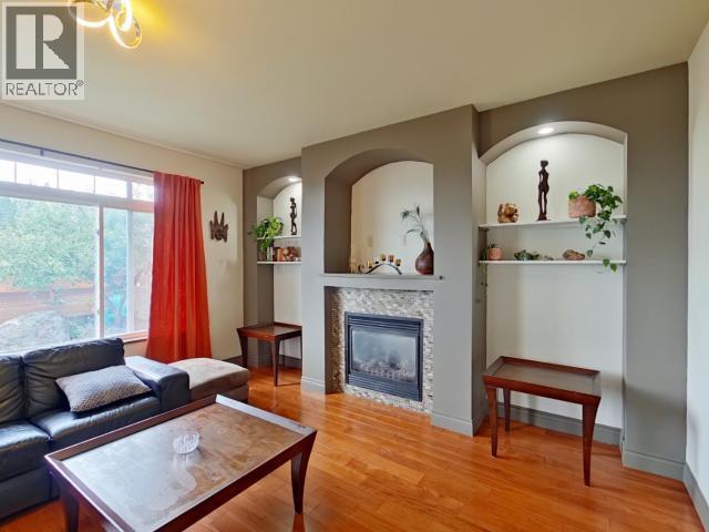 6929 Retaskit Crt, Powell River, BC