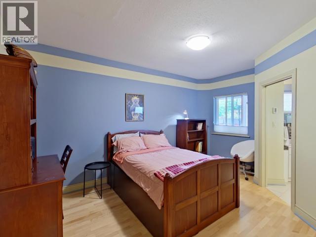 6929 Retaskit Crt, Powell River, BC