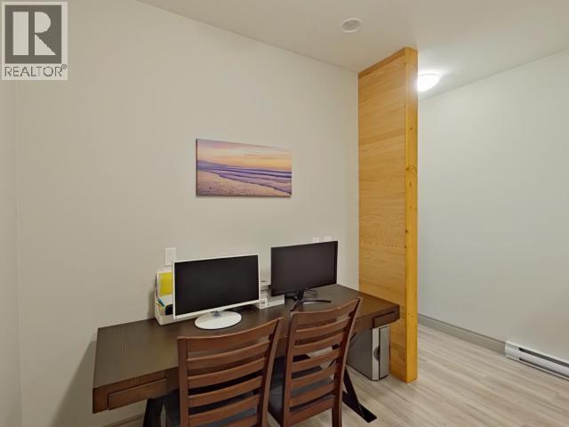 6929 Retaskit Crt, Powell River, BC