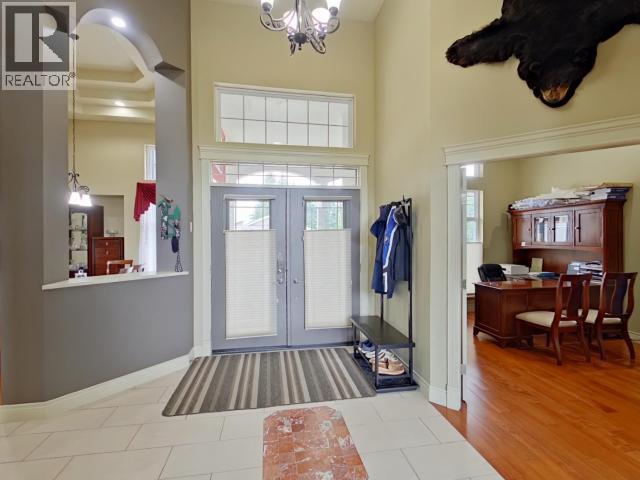 6929 Retaskit Crt, Powell River, BC