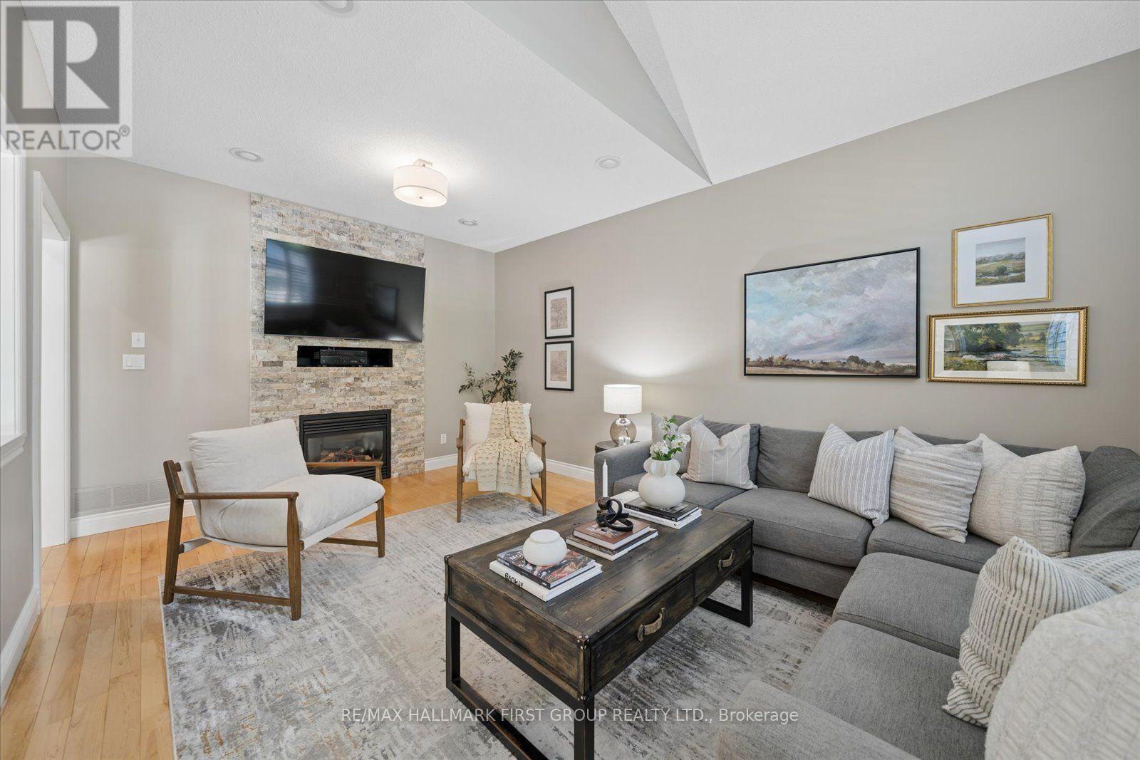 9 Pebblebrook Crescent, Whitby, ON