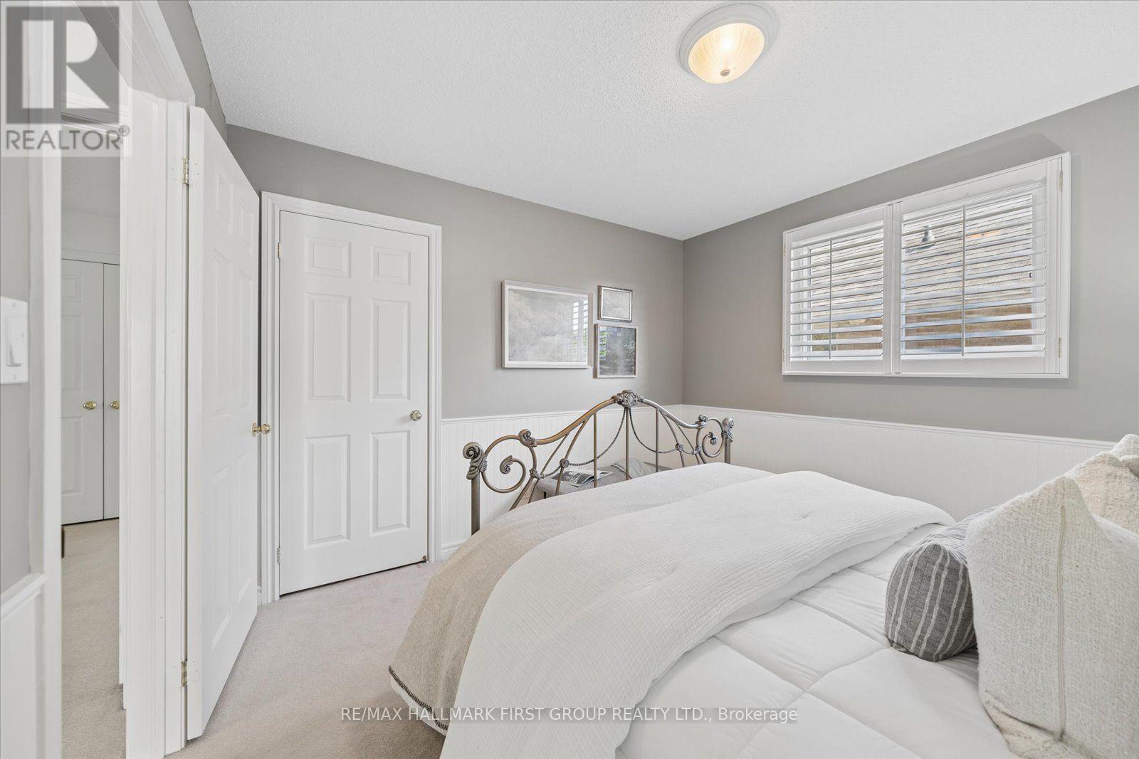 9 Pebblebrook Crescent, Whitby, ON