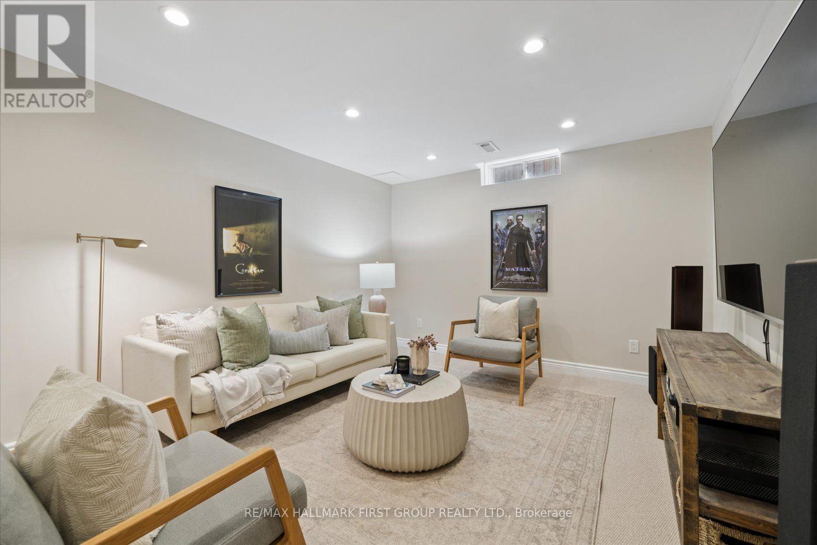 9 Pebblebrook Crescent, Whitby, ON