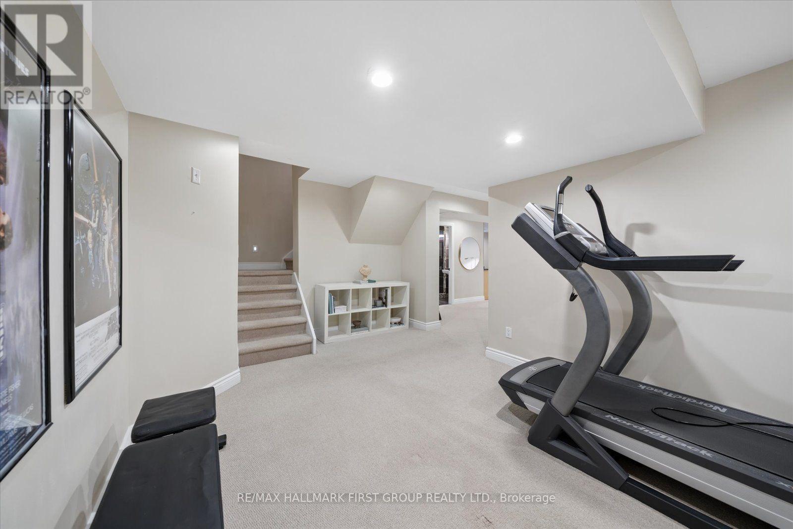 9 Pebblebrook Crescent, Whitby, ON