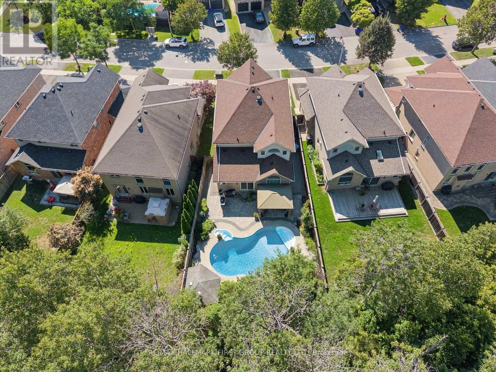 9 Pebblebrook Crescent, Whitby, ON