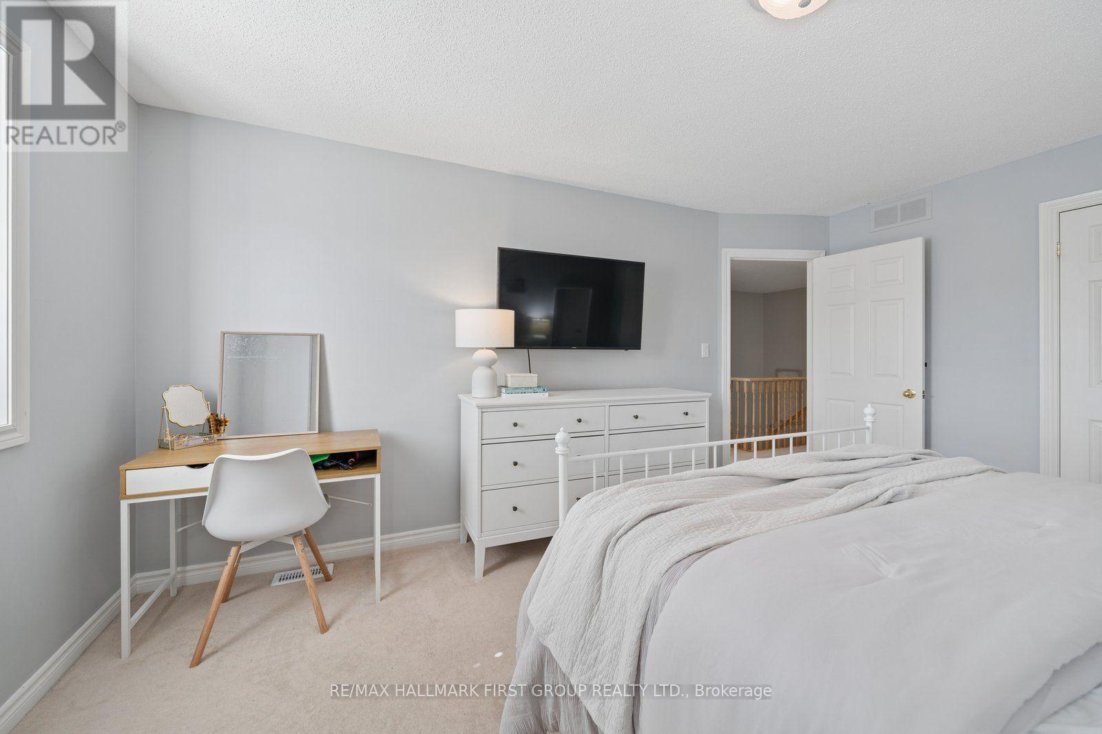9 Pebblebrook Crescent, Whitby, ON