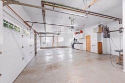 Garage - 