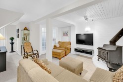 Family Room - 