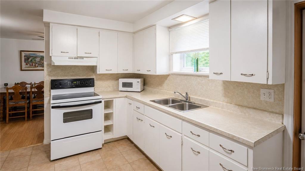 1075 Daniel Dr, Bathurst, NB