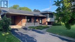 33 STRATHCONA DRIVE St. Catharines, ON L2M 2A8