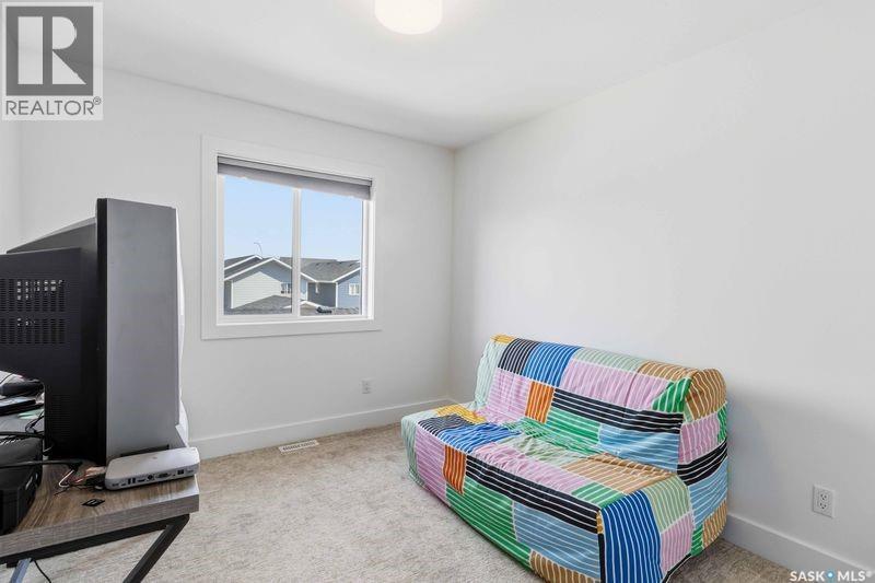 175 Rosewood Boulevard E, Saskatoon, SK
