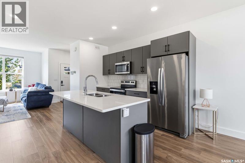 175 Rosewood Boulevard E, Saskatoon, SK