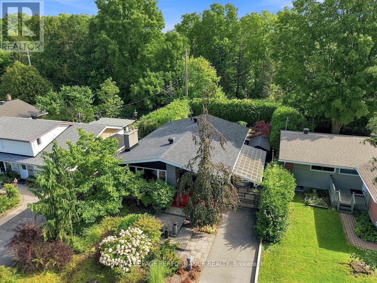 1147 Parkway Drive, Ottawa, ON