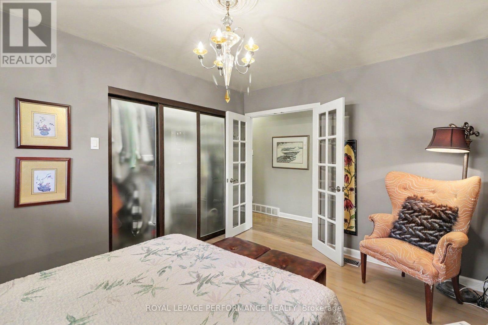 1147 Parkway Drive, Ottawa, ON
