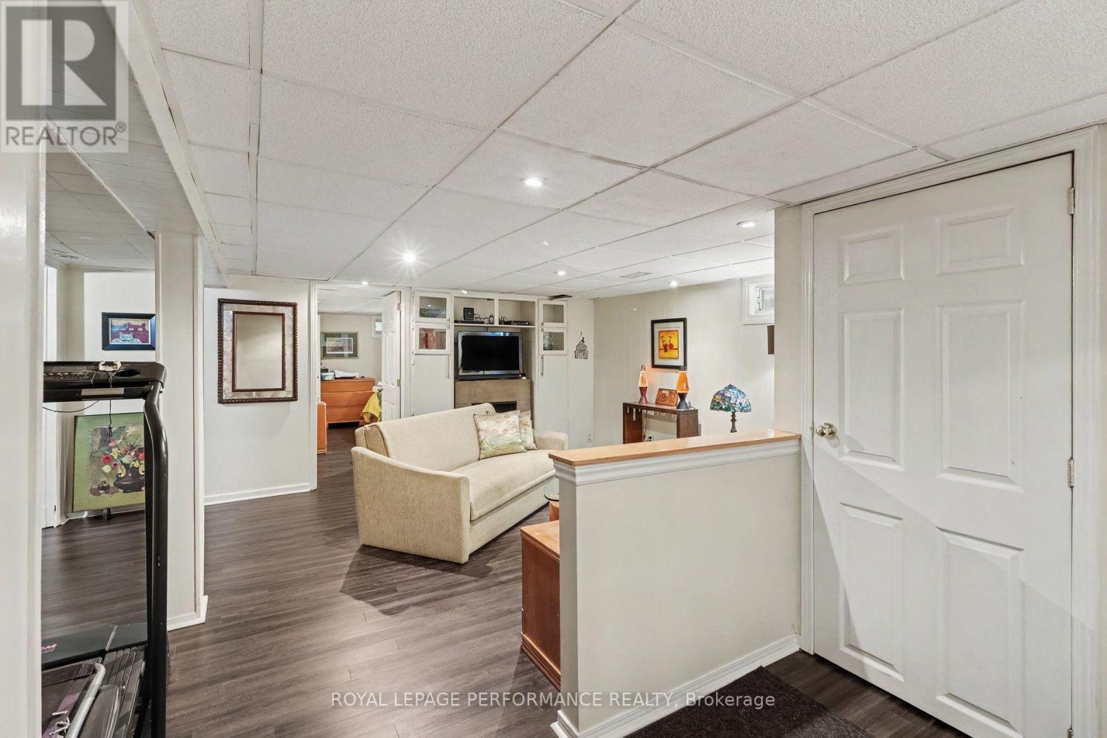 1147 Parkway Drive, Ottawa, ON
