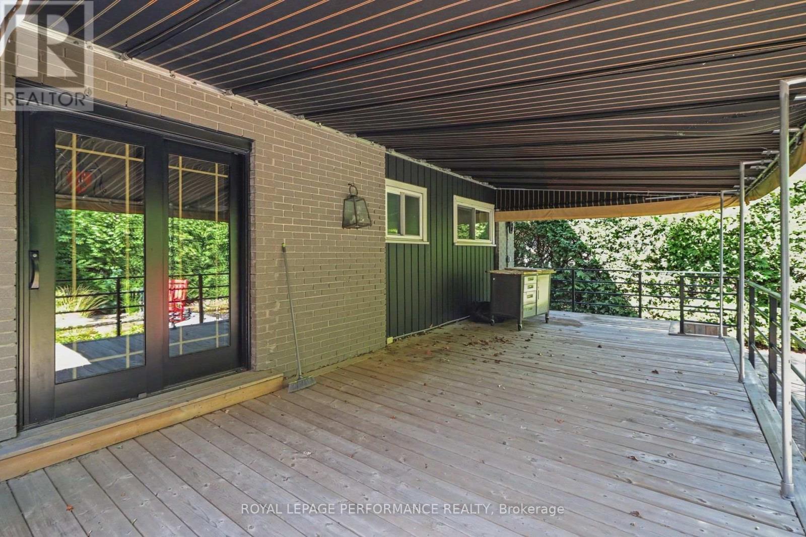 1147 Parkway Drive, Ottawa, ON