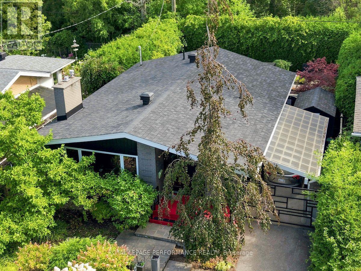 1147 Parkway Drive, Ottawa, ON