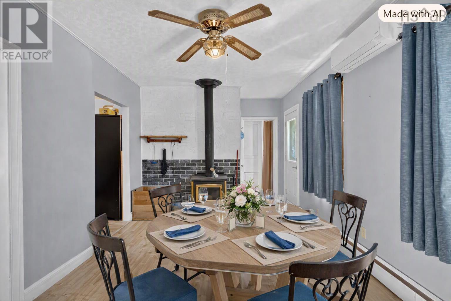 Dining Area - 79 Second Avenue, Digby, NS
