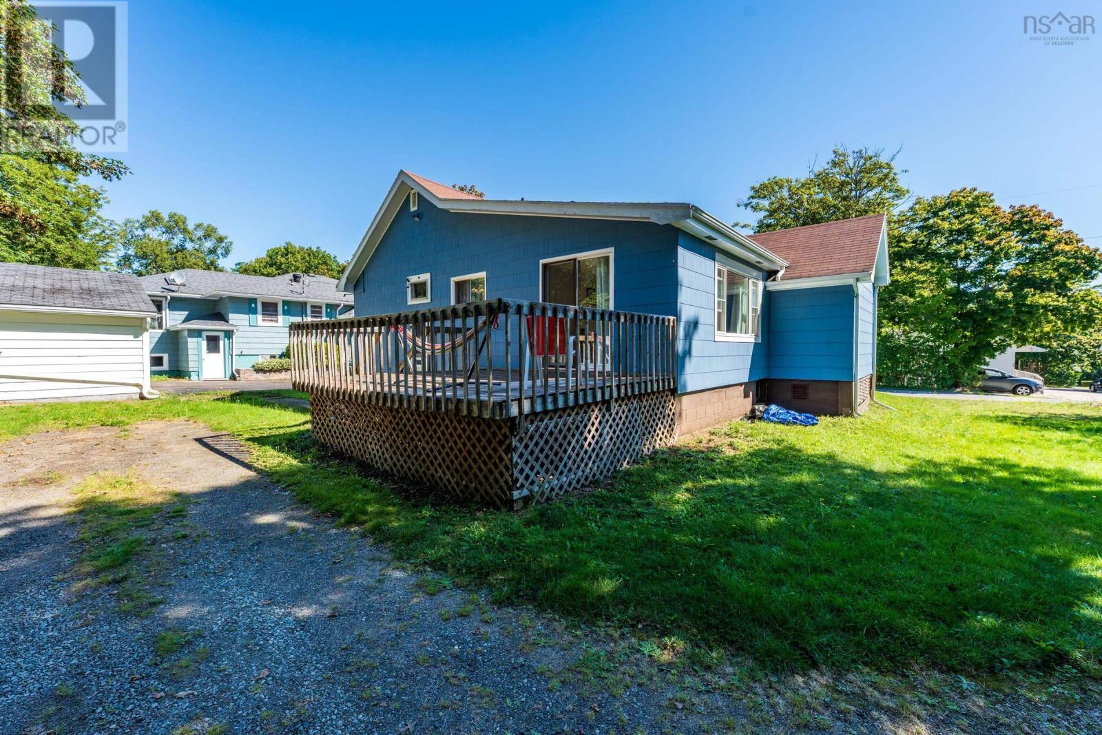 79 Second Avenue, Digby, NS