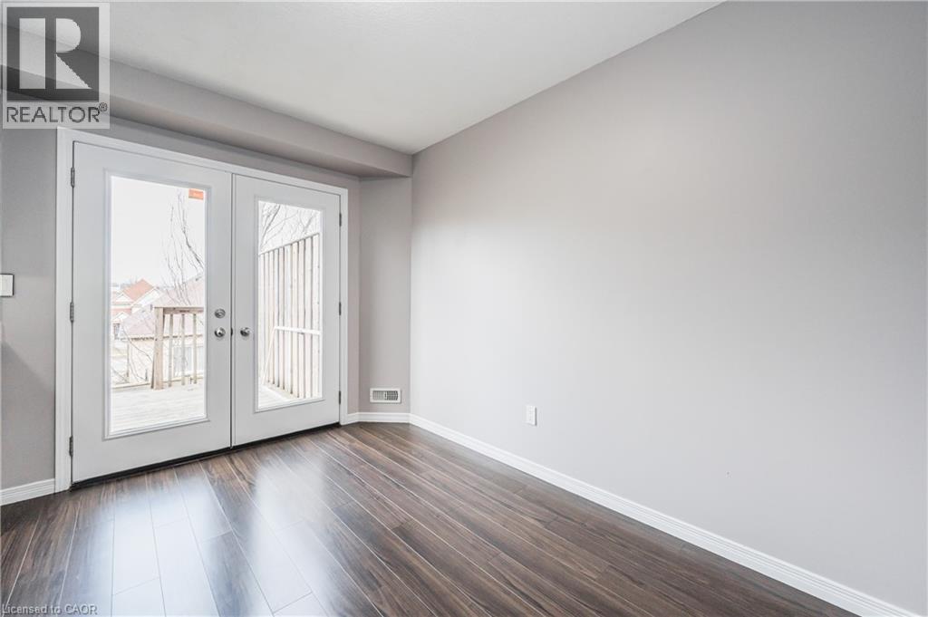 224 Jessica Crescent Unit# B, Kitchener, ON