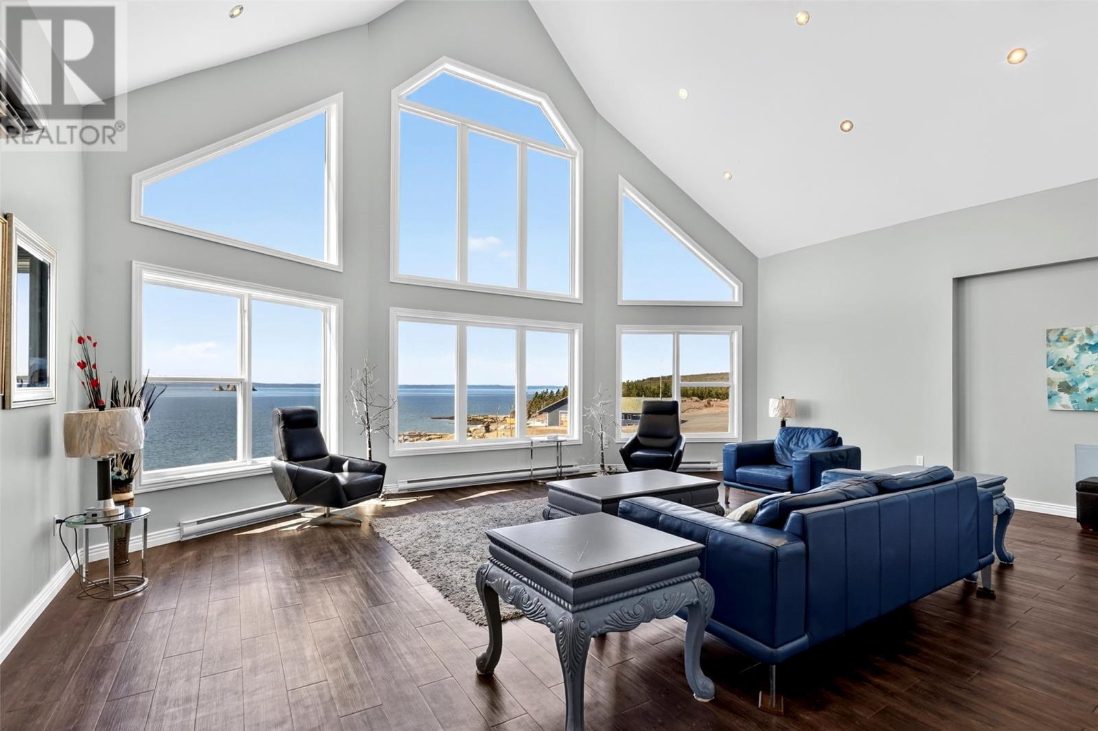 397 Trinity South Highway, Whiteway, NL