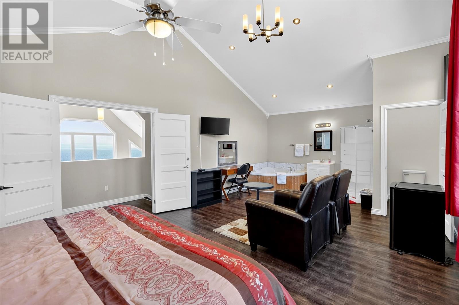 397 Trinity South Highway, Whiteway, NL