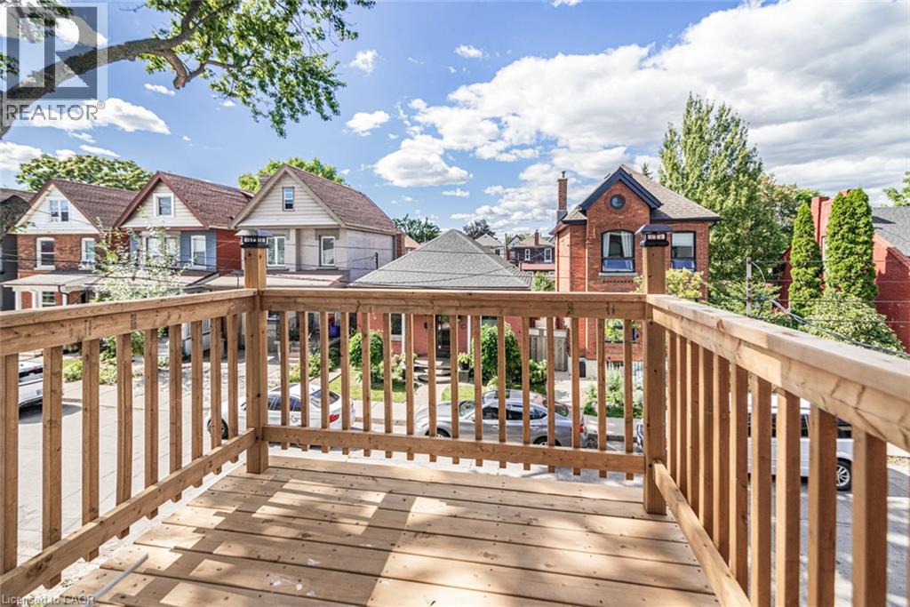60 William Street, Hamilton, ON