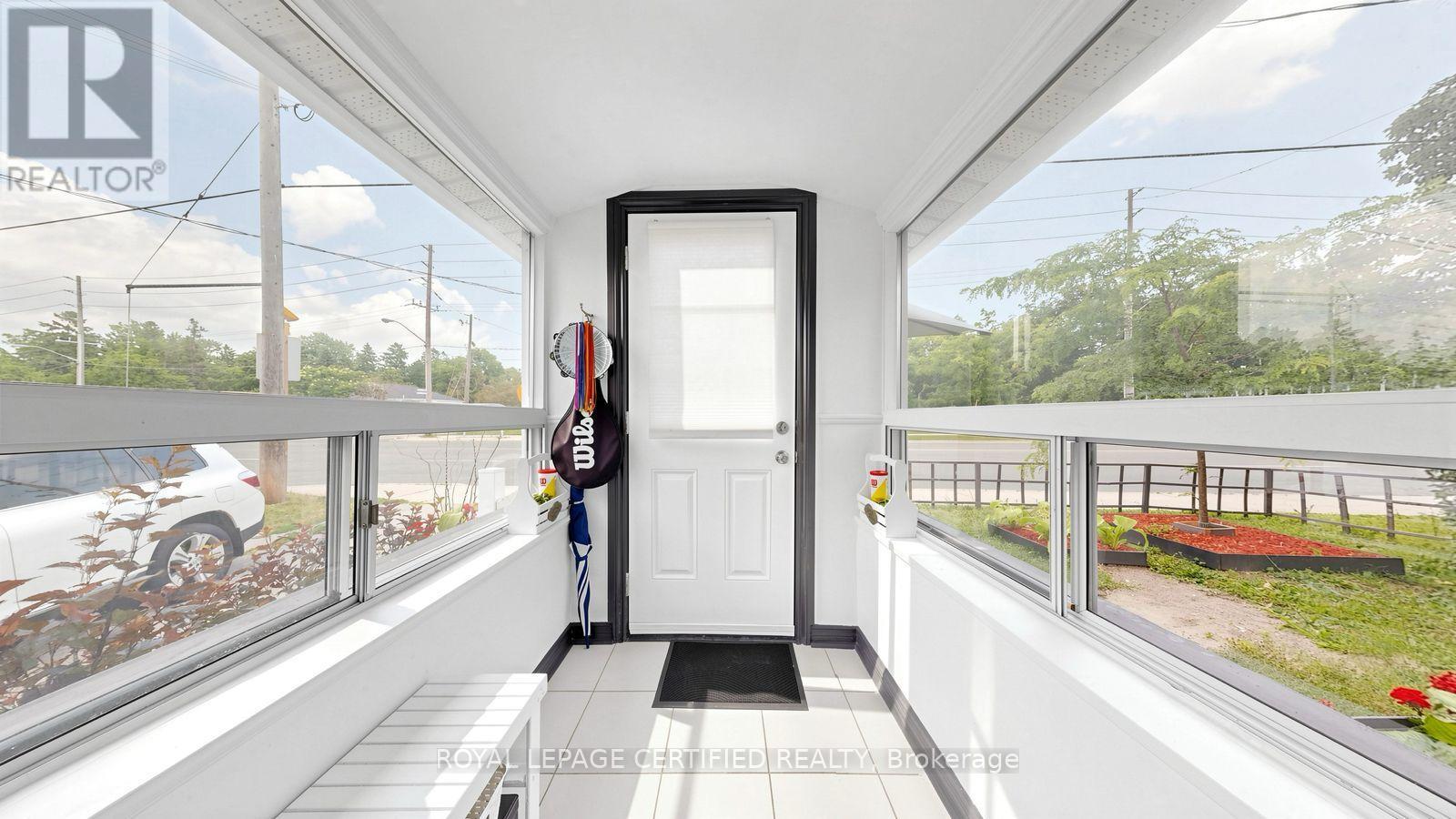 922A Danforth Road, Toronto, ON