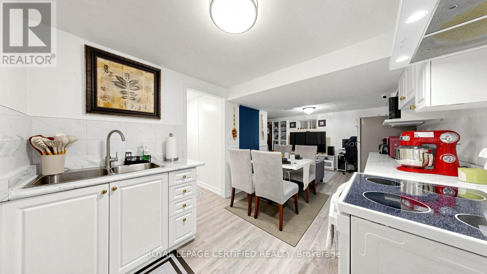 922A Danforth Road, Toronto, ON