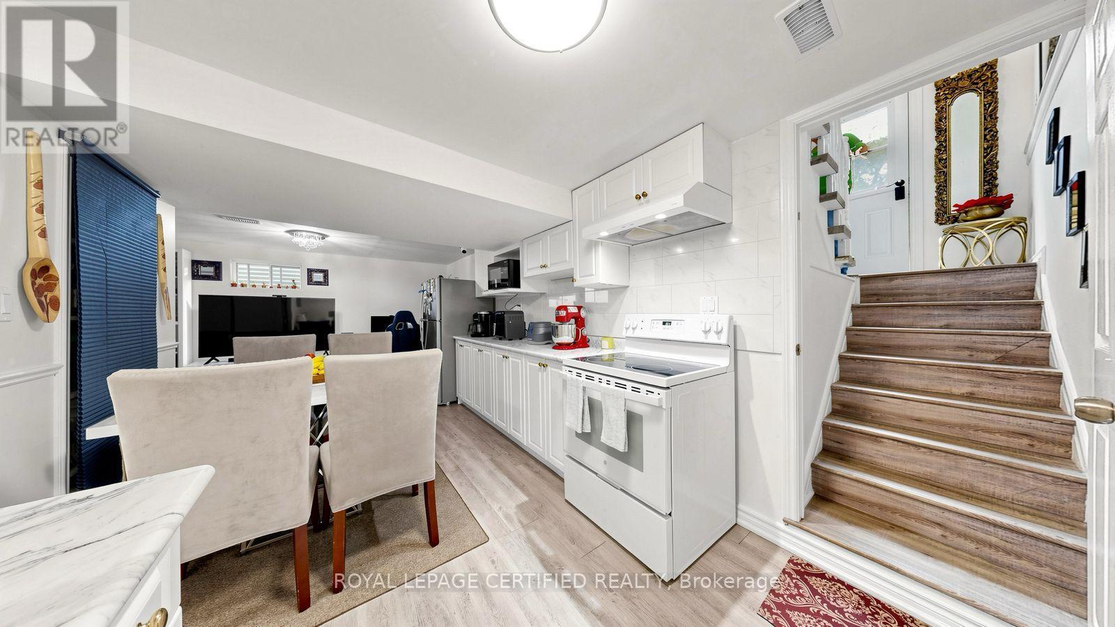 922A Danforth Road, Toronto, ON