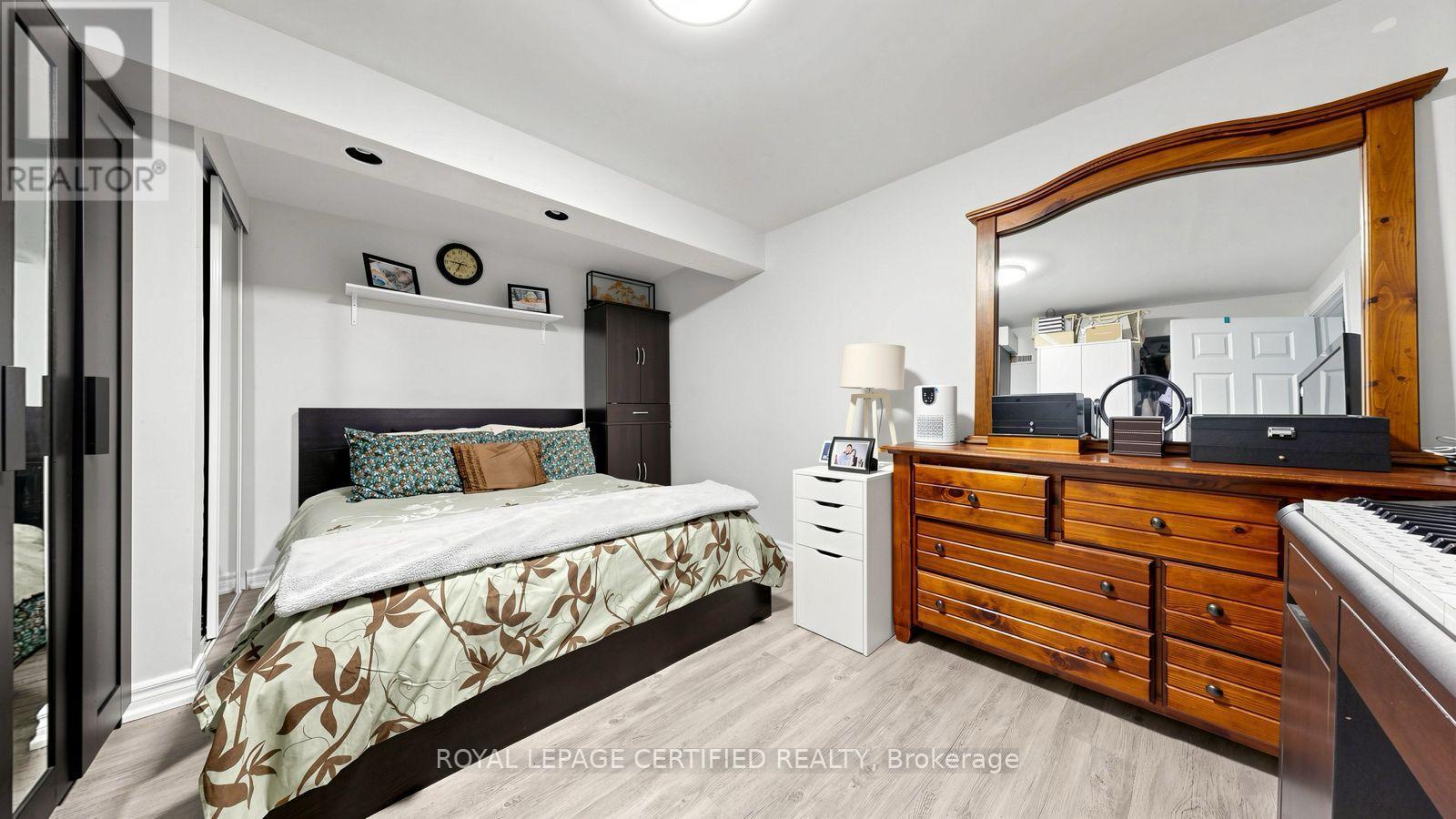 922A Danforth Road, Toronto, ON