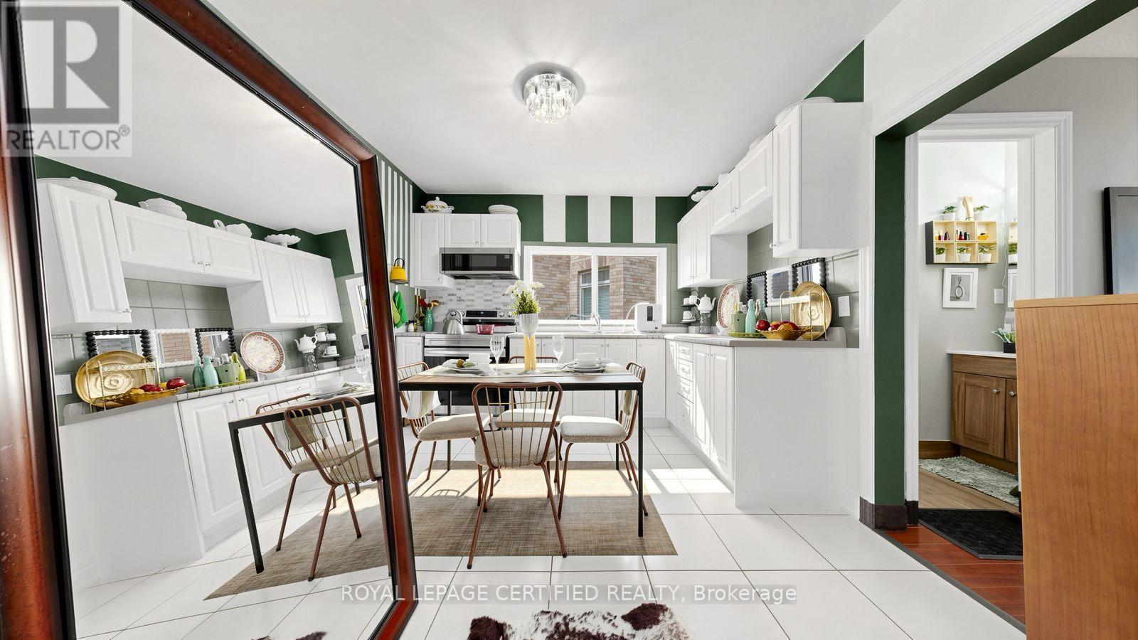 922A Danforth Road, Toronto, ON