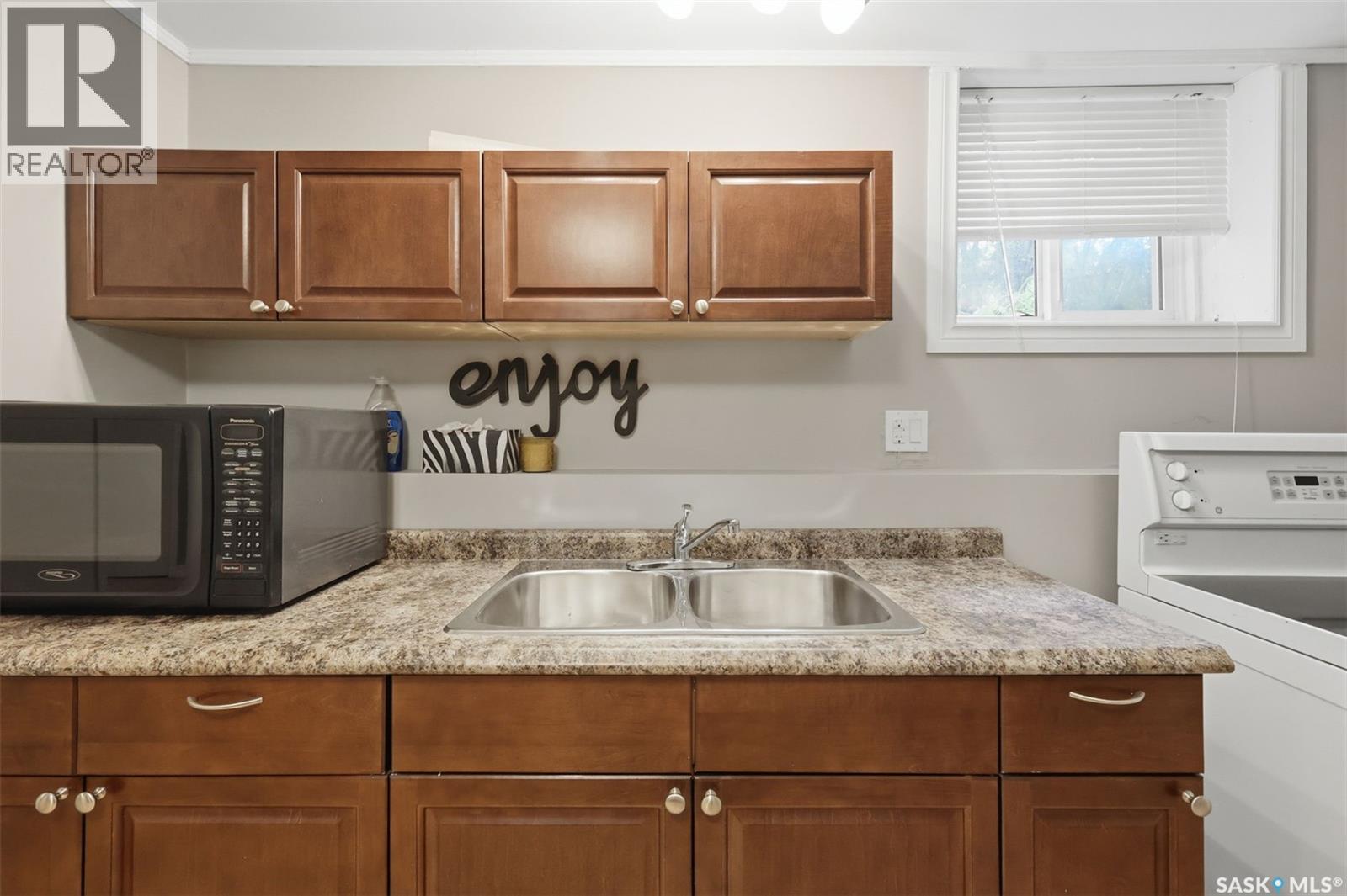 723 4Th Street E, Saskatoon, SK