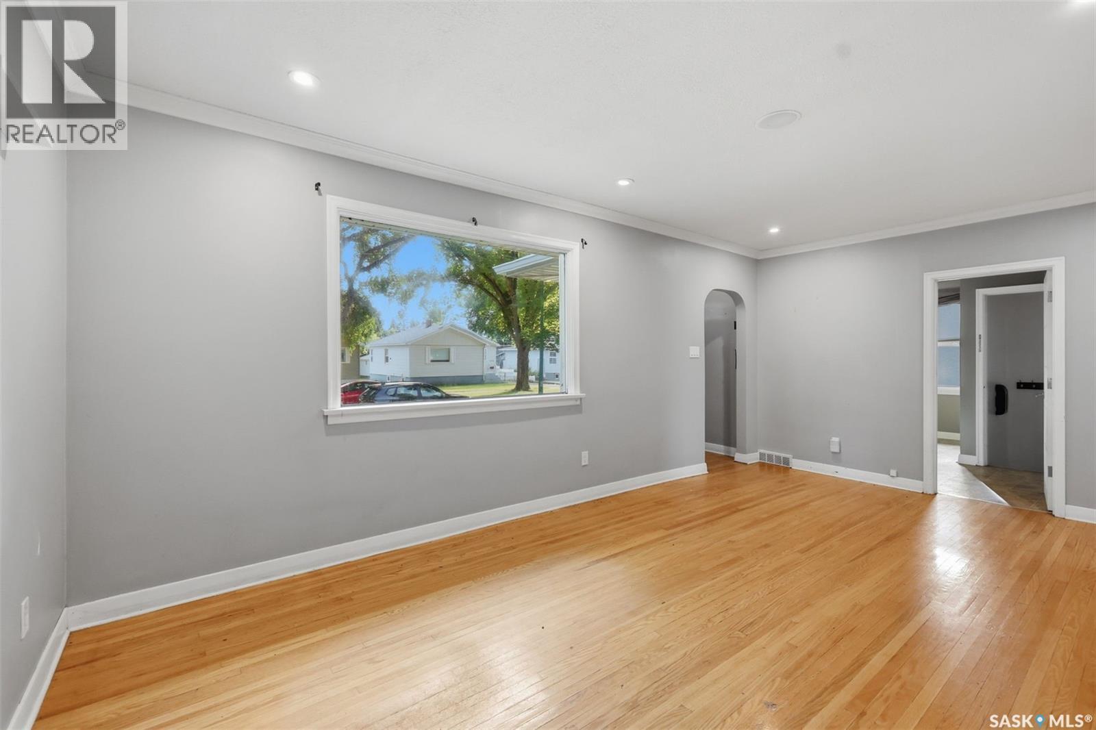 723 4Th Street E, Saskatoon, SK