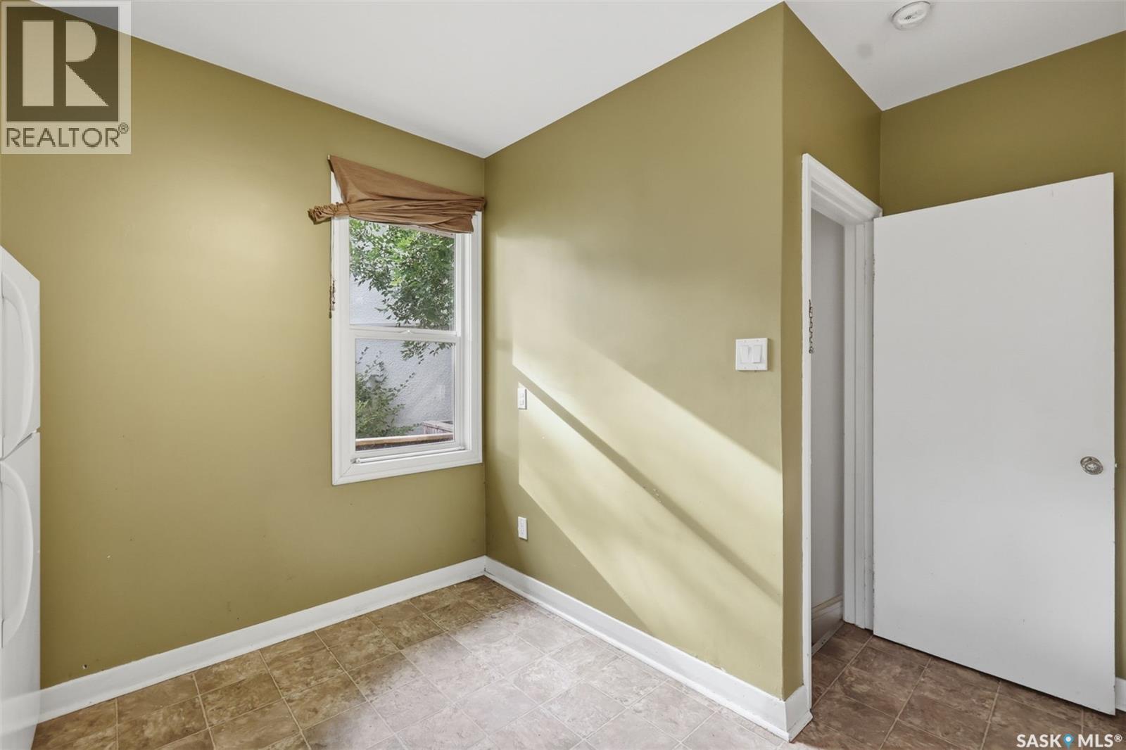 723 4Th Street E, Saskatoon, SK